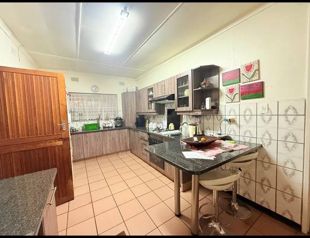 3 BEDROOM HOUSE FOR SALE IN VANDERBIJLPARK CW 1